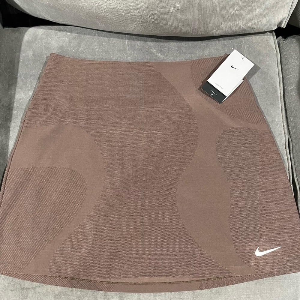 NIKE UPF Women’s Golf Skirt with shorts